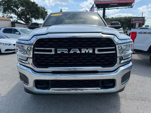 2022 RAM 2500 Big Horn Crew Cab 4x4 8' Box