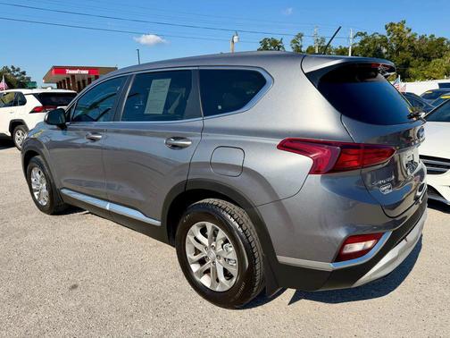 2019 Hyundai SANTA FE SE 2.4