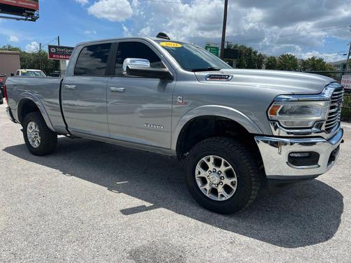 2021 RAM 2500 Laramie Crew Cab 4x4 6'4' Box
