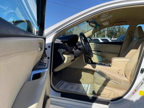 2016 Toyota Camry XLE