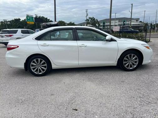 2016 Toyota Camry XLE