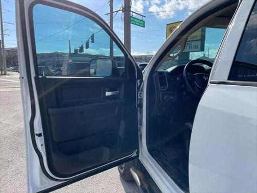 2019 RAM 2500 Tradesman Crew Cab 4x4 6'4' Box