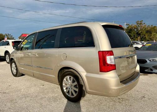 2015 Chrysler Town & Country Touring
