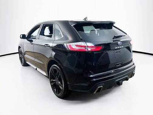 2022 Ford Edge ST