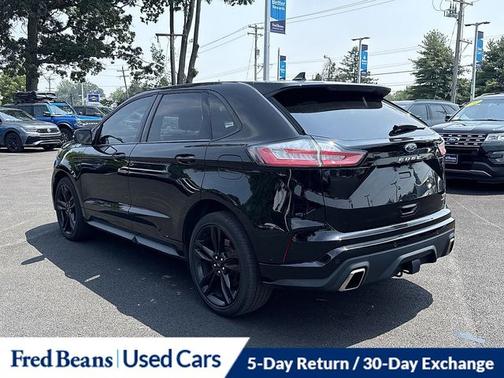2022 Ford Edge ST