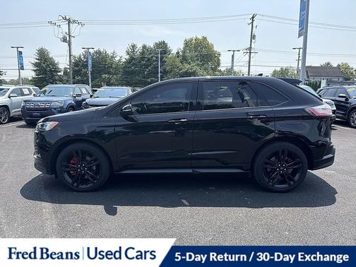 2022 Ford Edge ST