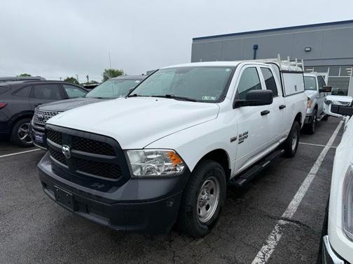 Bright White Clearcoat 2022 RAM 1500 Classic TRADESMAN