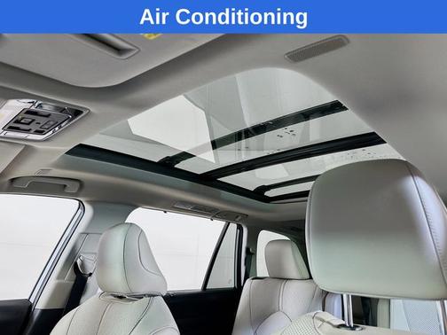 Wind Chill Pearl 2025 Toyota Grand Highlander LIMITED