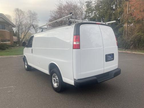 2021 GMC Savana 2500 WORK VAN
