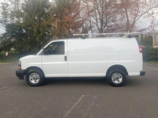 2021 GMC Savana 2500 WORK VAN