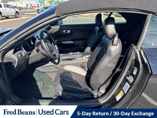 2023 Ford Mustang ECOBOOST PREMIUM