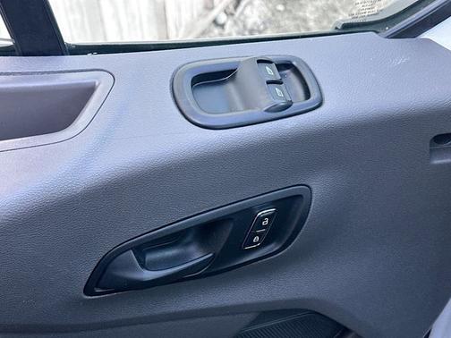 2022 Ford Transit-350 XLT