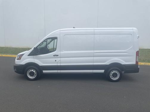 2022 Ford Transit-150 T150