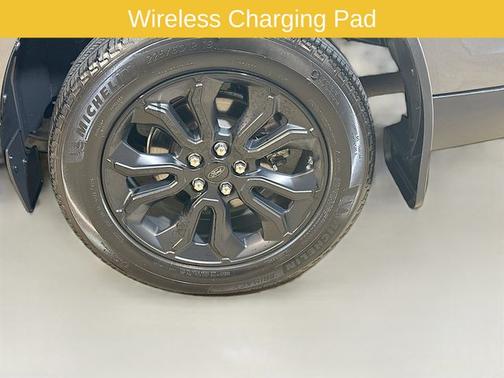 CARBONIZED GRAY METALLIC 2024 Ford Maverick LARIAT