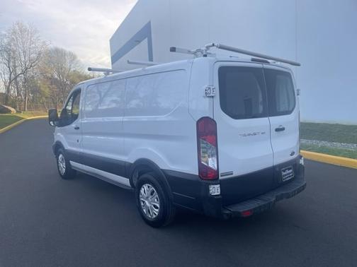 2017 Ford Transit-150 130 WB LOW ROOF CARGO