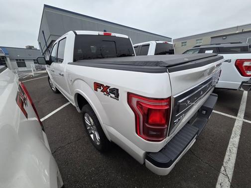 2017 Ford F-150 PLATINUM