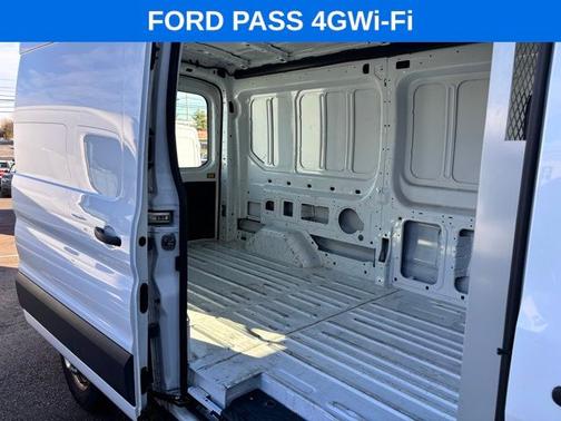 2022 Ford Transit-350 BASE
