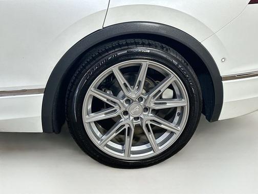 2022 Volkswagen Tiguan 2.0T SEL R-LINE