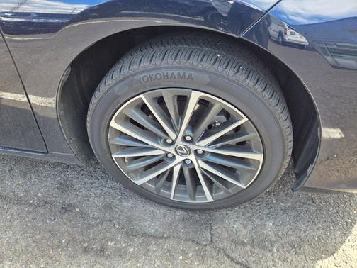 2024 Lexus ES 350 BASE