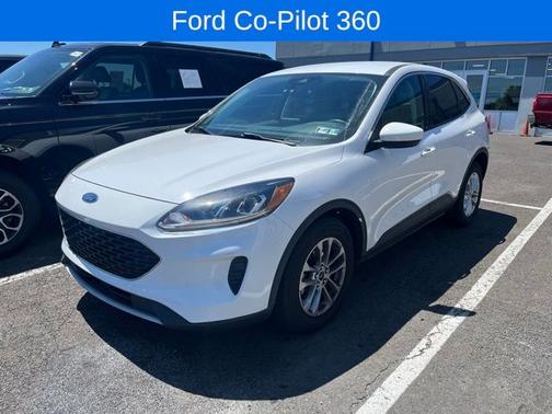 OXFORD WHITE 2021 Ford Escape SE