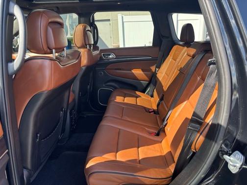 2017 Jeep Grand Cherokee SUMMIT