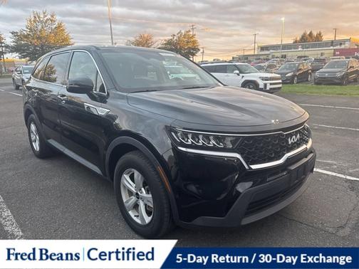 2022 Kia Sorento LX