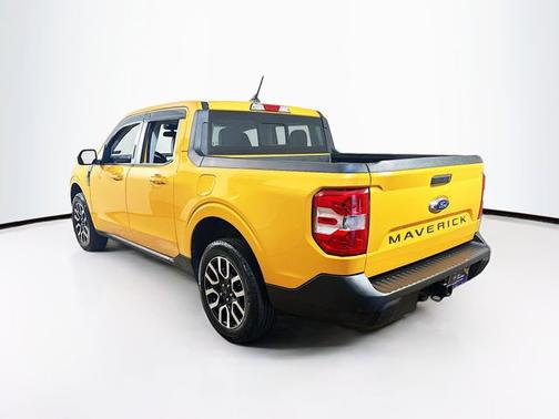 CYBER ORANGE METALLIC TC 2022 Ford Maverick LARIAT