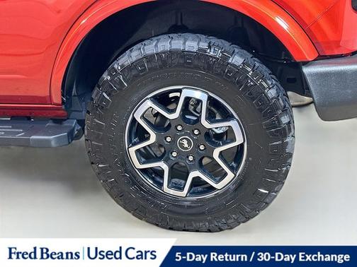 2024 Ford Bronco OUTER BANKS