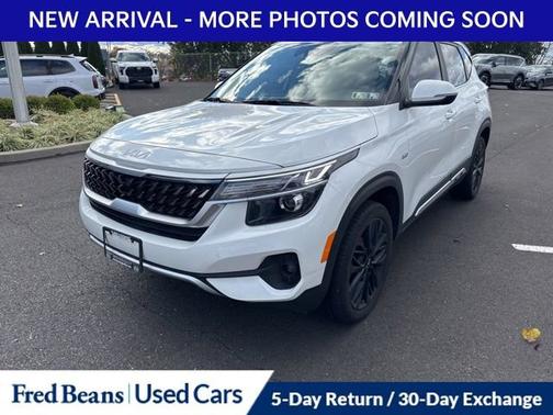 2022 Kia Seltos Nightfall