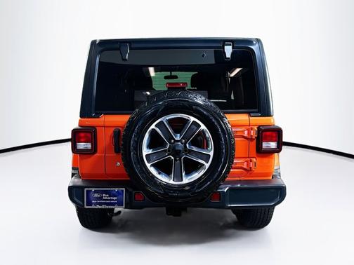 2018 Jeep Wrangler Unlimited SAHARA