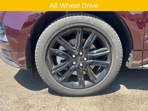 BURGUNDY VELVET MET TINT CC 2023 Ford Edge ST LINE