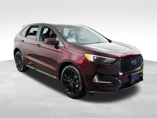 BURGUNDY VELVET MET TINT CC 2023 Ford Edge ST LINE