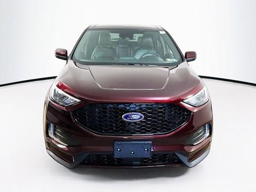 BURGUNDY VELVET MET TINT CC 2023 Ford Edge ST LINE