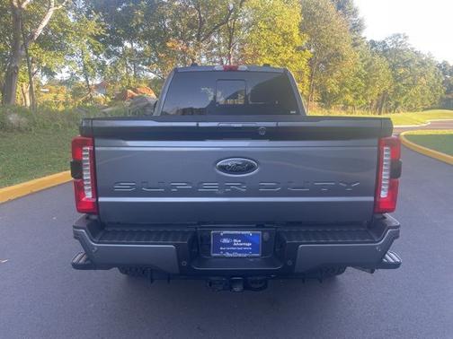2023 Ford F-350 LARIAT SUPER DUTY