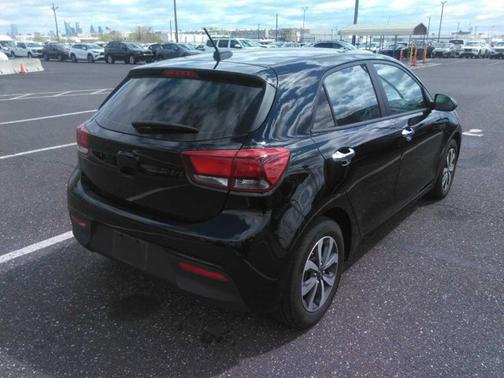 2022 Kia Rio S
