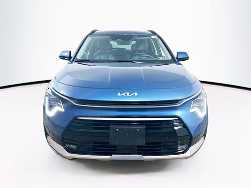 2023 Kia Niro SX Touring