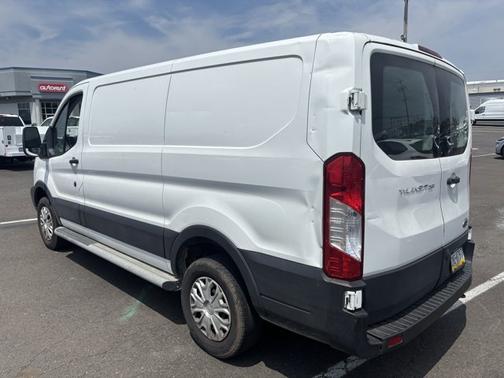 2019 Ford Transit-250 130 WB LOW ROOF CARGO
