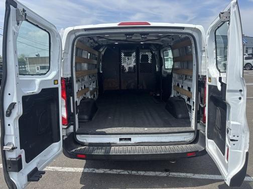 2019 Ford Transit-250 130 WB LOW ROOF CARGO
