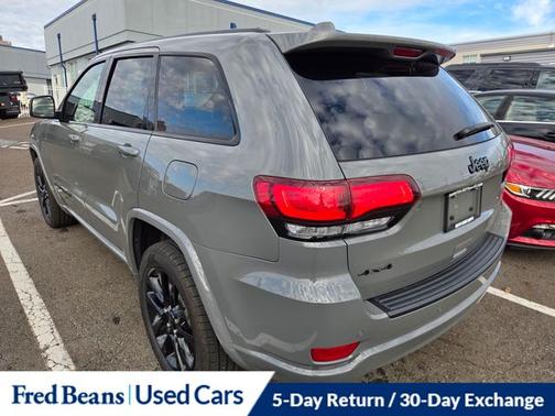 2020 Jeep Grand Cherokee LAREDO