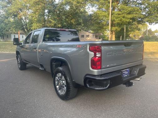 2024 Chevrolet Silverado 2500 CUSTOM