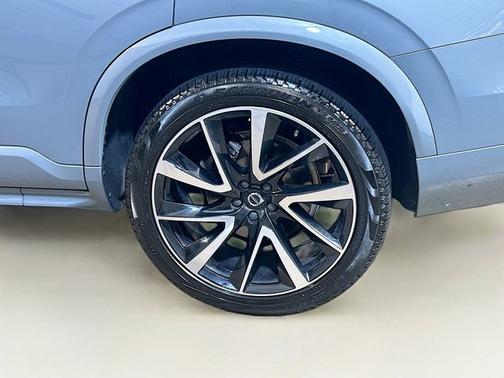 2020 Volvo XC90 T6 MOMENTUM 7 PASSENGER