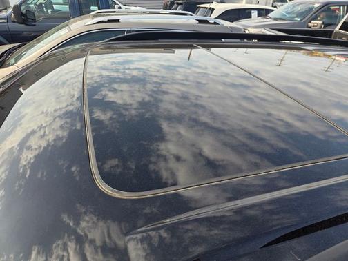 AGATE BLACK METALLIC 2021 Ford Explorer XLT