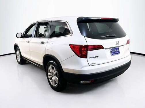 2016 Honda Pilot LX