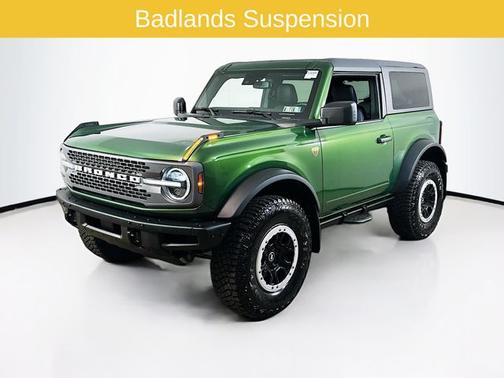 ERUPTION GREEN METALLIC 2024 Ford Bronco BADLANDS
