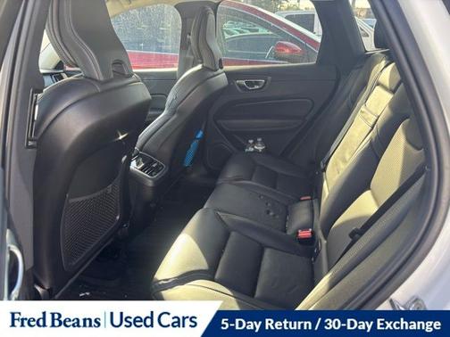 2021 Volvo XC60 T5 INSCRIPTION