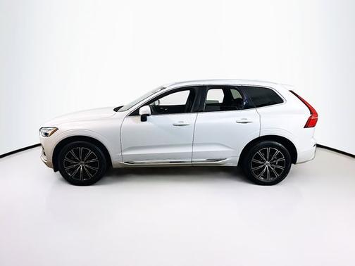 2021 Volvo XC60 T5 INSCRIPTION