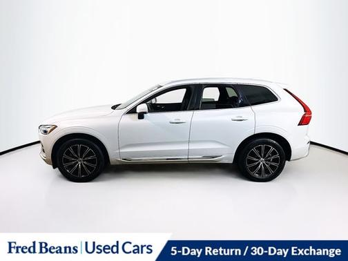 2021 Volvo XC60 T5 INSCRIPTION