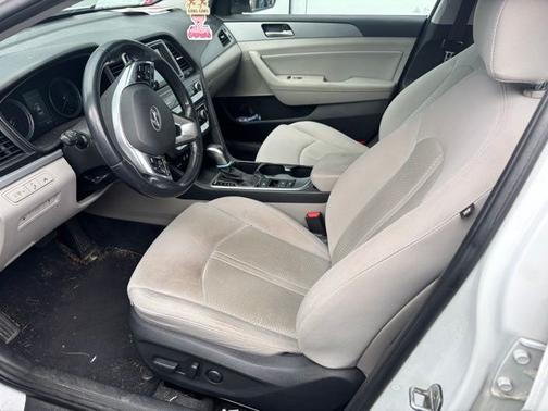 2018 Hyundai SONATA SEL