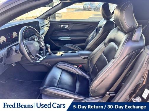 2024 Ford Mustang ECOBOOST PREMIUM