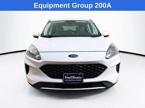 OXFORD WHITE 2021 Ford Escape SE